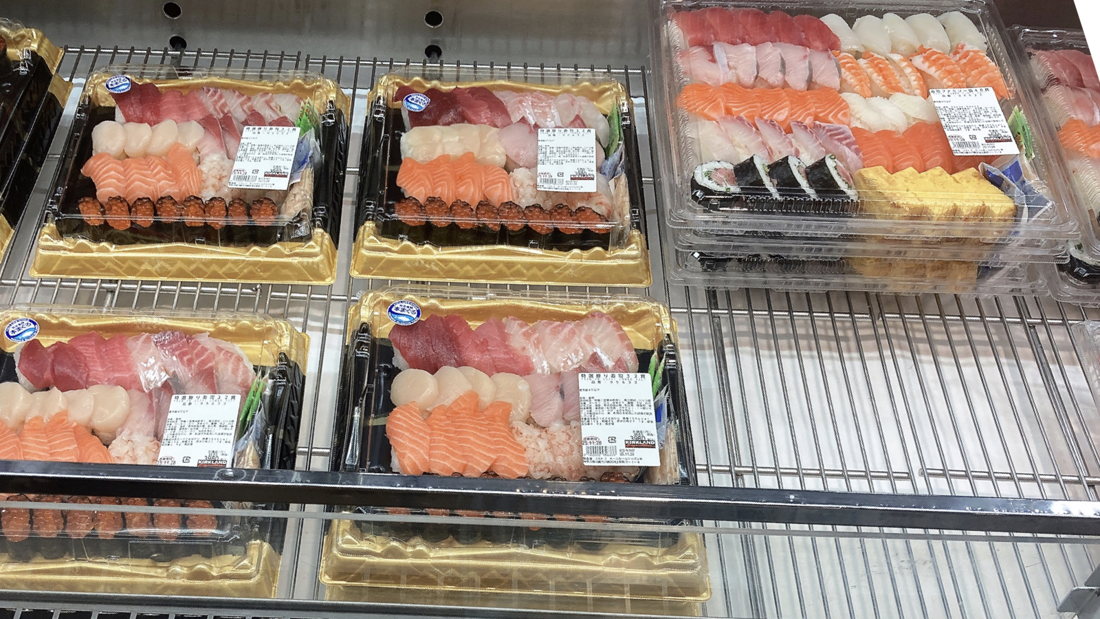 【2025年12月】コストコのお寿司おすすめ一覧！最新の値段と実食レポを紹介！
