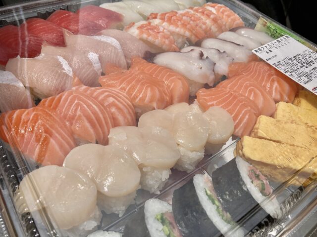 コストコで今売っている寿司ファミリー盛48貫の2024年最新のネタ
