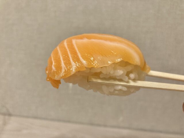 【実食レビュー】コストコのサーモン握り寿司