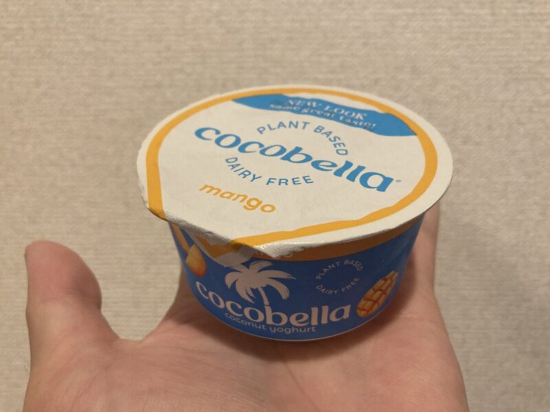 コストコのCOCOBELLAココナッツヨーグルト（マンゴー味）