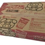 コストコのおやつカンパニー ブタメンとんこつ味カップ