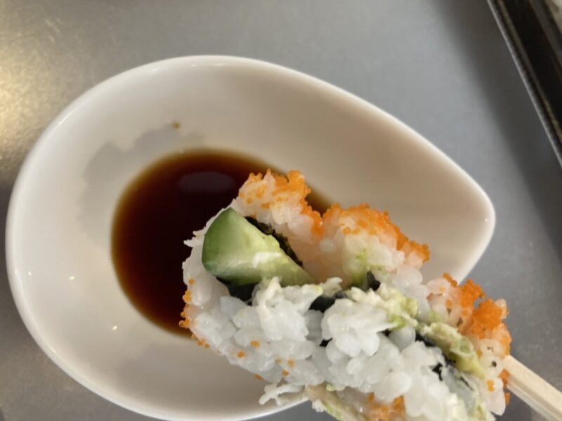 コストコ新商品のカリフォルニアロールを実食!味は美味しい?