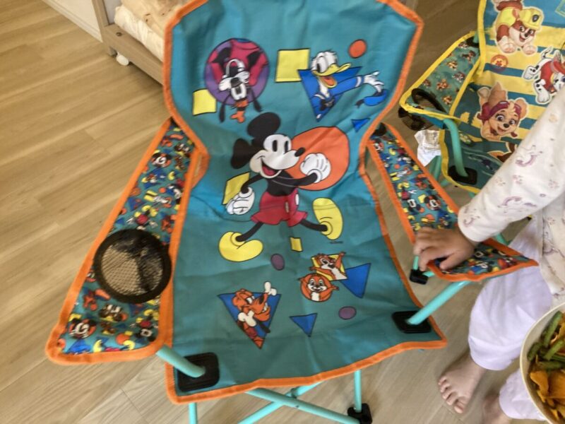 コストコでDANAWARESキャラクターキッズチェア収納バッグ付きを購入!
