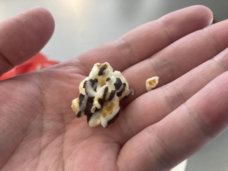 【実食レビュー】コストコのPOPCORN INDIANAチョコがけポップコーン