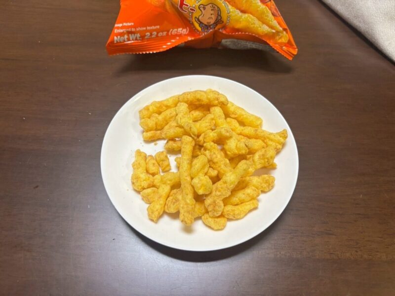 【実食レビュー】コストコの湖池屋カラムーチョコーンスナック(スパイシーカレー味)