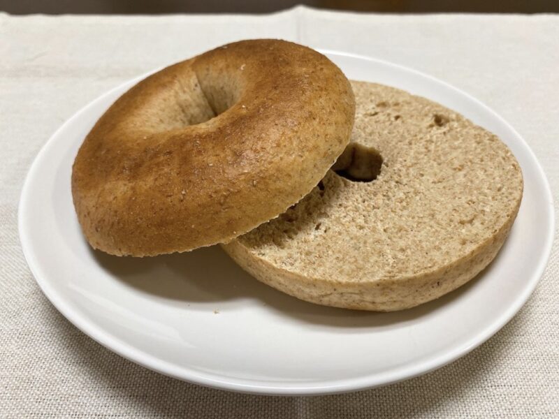 コストコ新商品のホールウィートベーグルはシンプルながら味は美味しい!