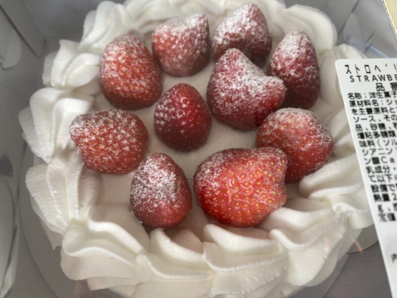 【12月1日発売】コストコ新作のホリデーストロベリーケーキ6号サイズ!