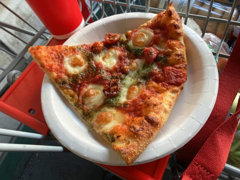 【2026年1月最新】コストコフードコートのスライスピザが値上がり！マルゲリータピザを紹介！