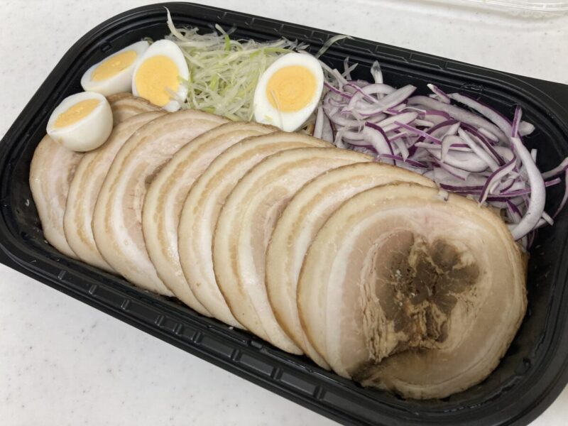 コストコで購入した新商品の「チャーシュー油そば」を開封！