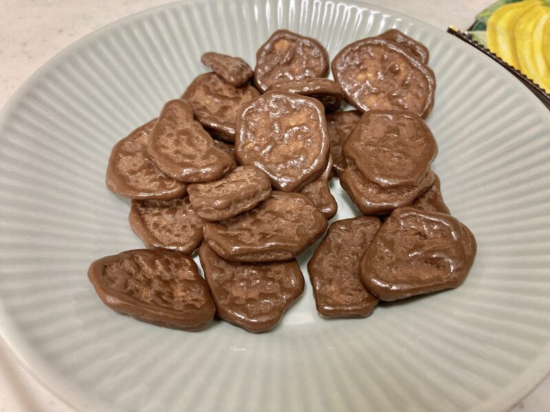 【2026年3月】コストコで購入した新商品のハワイアンホースト チョコバナナチップス