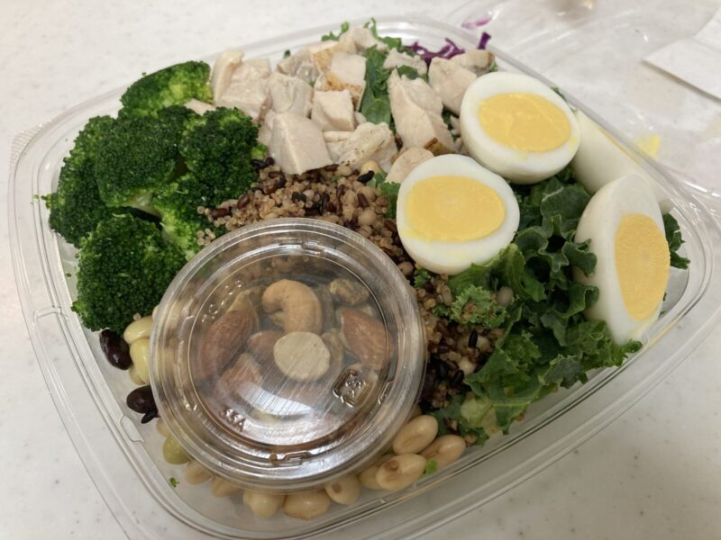 【開封レビュー】コストコ新商品のプロテインサラダ