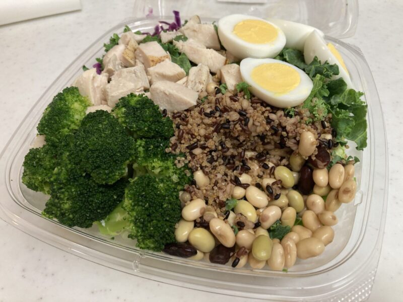 【開封レビュー】コストコ新商品のプロテインサラダ