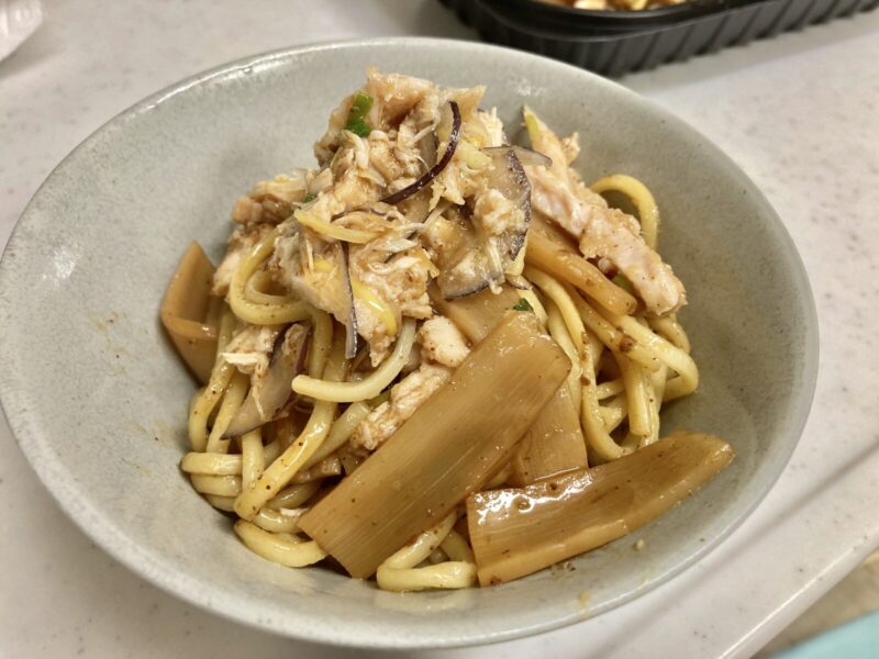 コストコ新商品にんにく鶏まぜそばを実食レビュー！