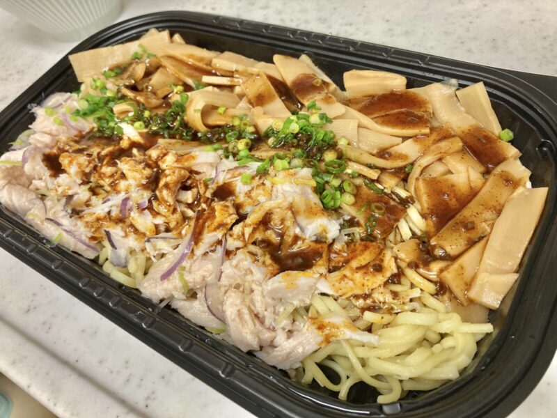 コストコ新商品にんにく鶏まぜそばを開封＆調理！