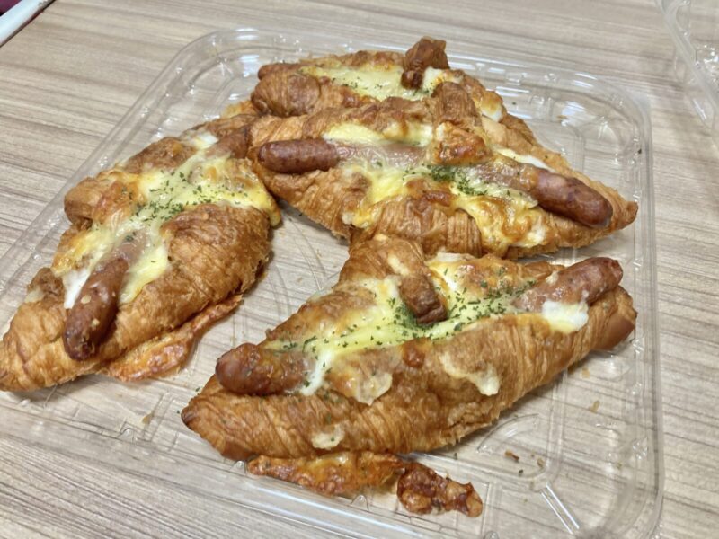 2026年3月のコストコ新商品「ソーセージクロワッサン」を実食レビュー！