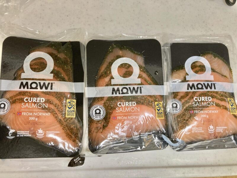 コストコ新商品のキュアードサーモンを実食レビュー！