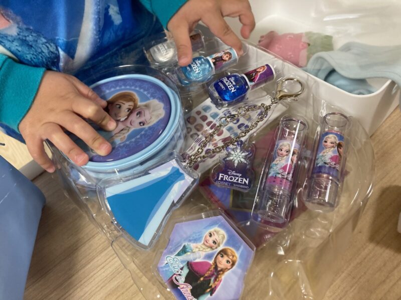 【コストコ購入品】DISNEY(ディズニー)キッズコスメセット(エルサ・アリエル・ラプンツェル)
