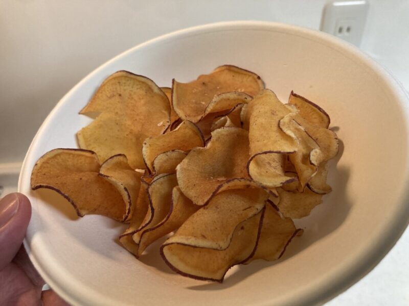 【実食レビュー】コストコ期間限定イベント新商品のSAZANKA熟成さつまいも芋チップス