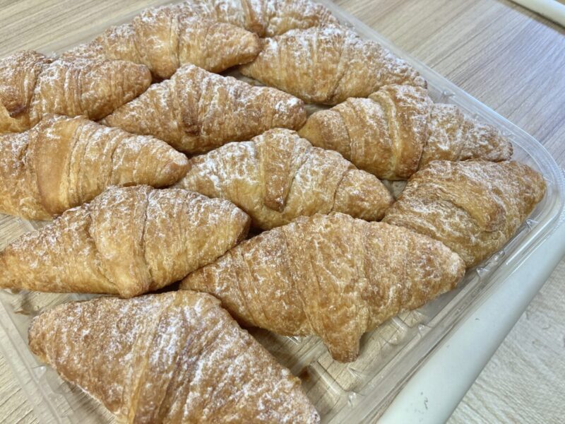 【実食レビュー】コストコ新商品のイチゴジャムミニクロワッサン