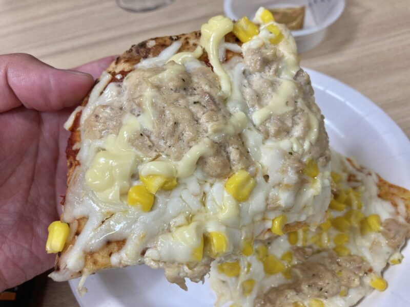 【実食レビュー】コストコ新商品のツナ＆コーンピザ