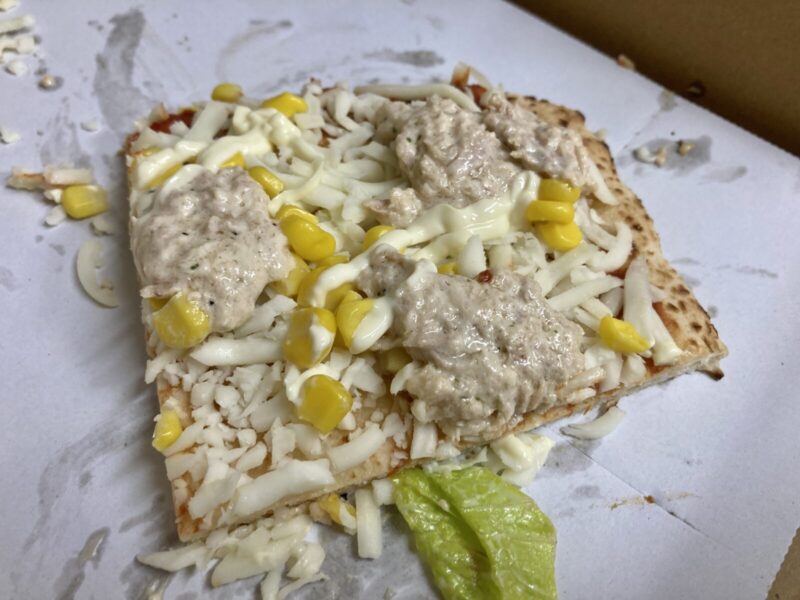 【実食レビュー】コストコ新商品のツナ＆コーンピザ