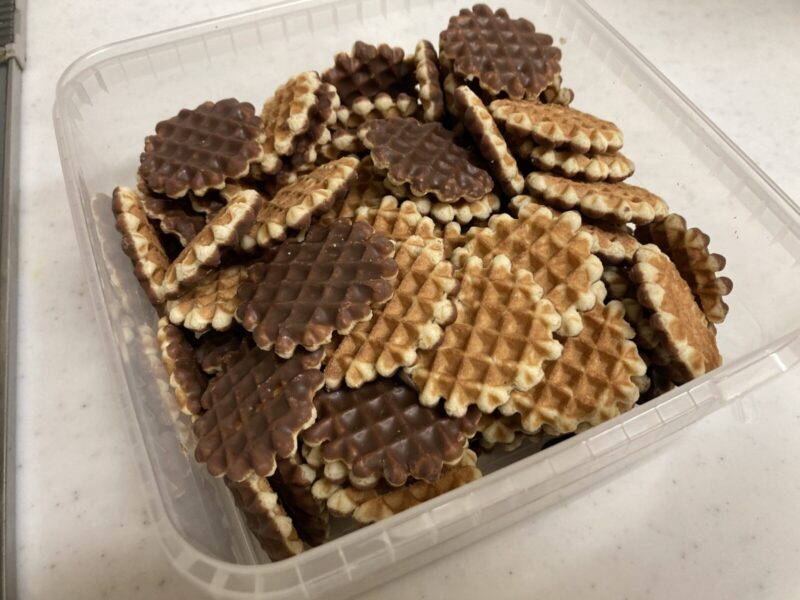 コストコ新商品「WAFFLEMEISTER ワッフルバイツ チョコレート」を実食レビュー!