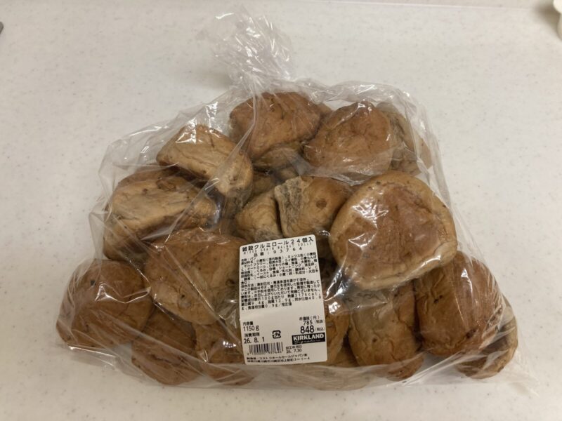 コストコ人気商品の雑穀クルミロール24個入り(2026年版)を実食レビュー!