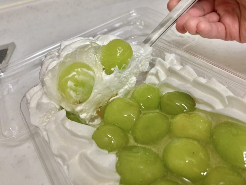コストコ新商品のシャインマスカットスクープケーキを実食レビュー!