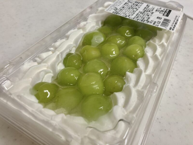 【コストコ新商品】シャインマスカットスクープケーキを実食レビュー!