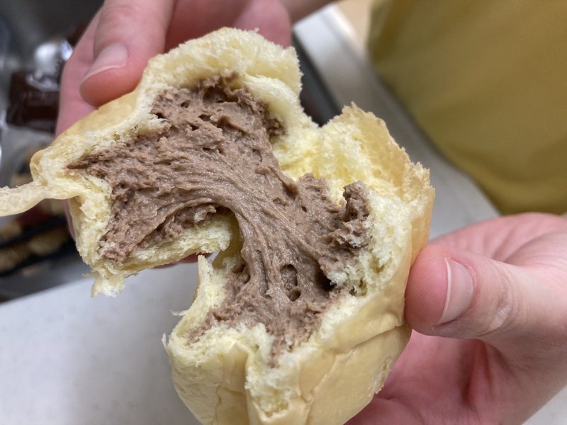 コストコ新商品の八天堂くりーむパン チョコレートを実食レビュー!