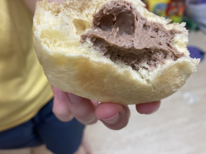 コストコ新商品の八天堂くりーむパン チョコレートを実食レビュー!