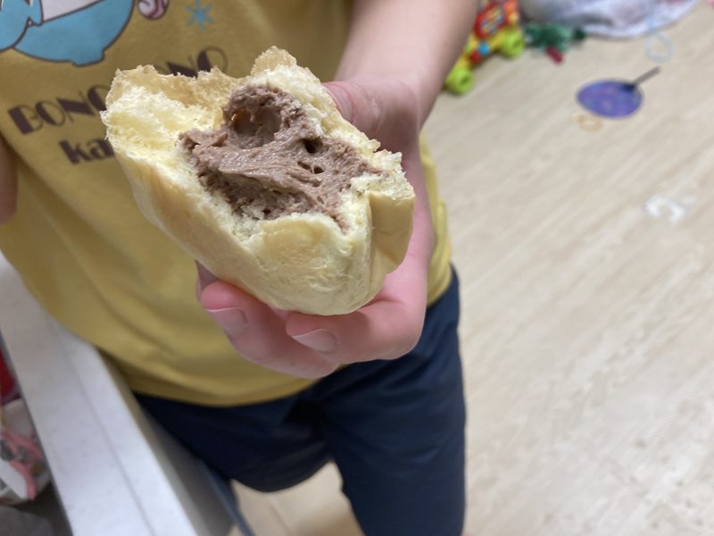 コストコ新商品の八天堂くりーむパン チョコレートを実食レビュー!