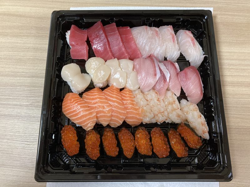 コストコ特選握り寿司32貫を実際に食べてレビュー!