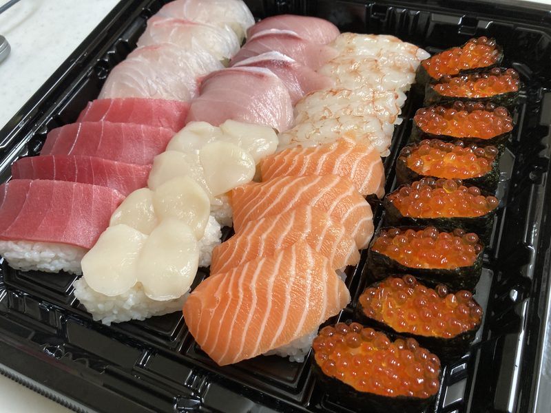 コストコ特選握り寿司32貫を実際に食べてレビュー!