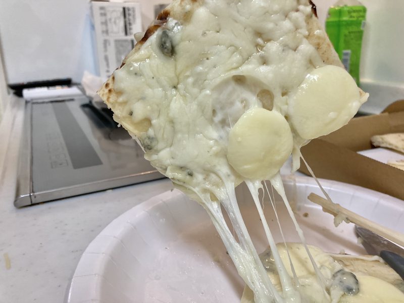 コストコ新商品のチーズとはちみつのピザを実食レビュー!