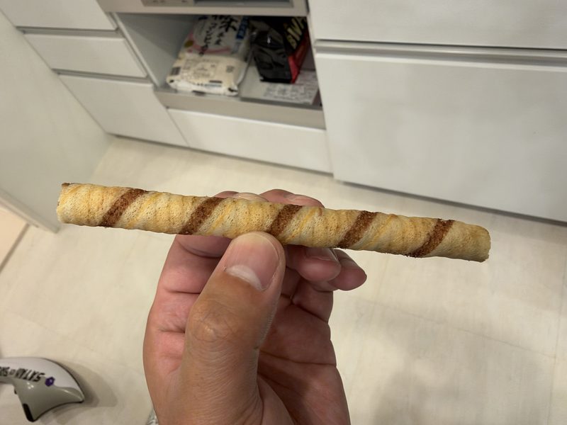 コストコ新商品のスヌーピー&ウッドストック クッキージャー チョコレートヘーゼルナッツクリームを実食レビュー