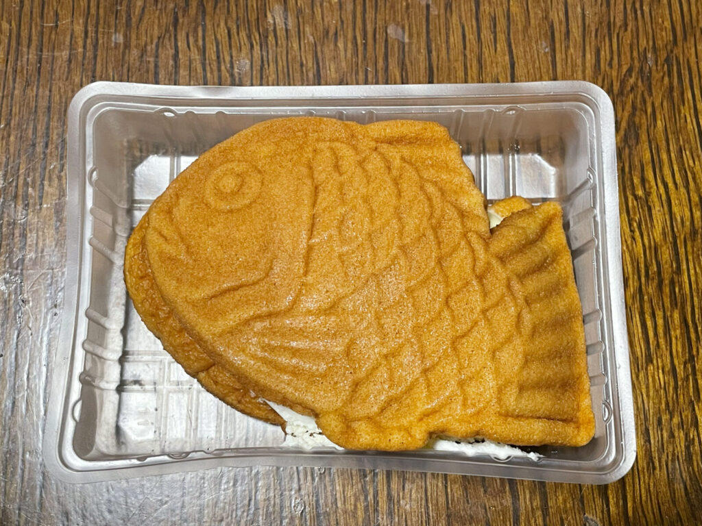 西表黒糖・黒たい焼(カスタード&ミルク)を実食レビュー!