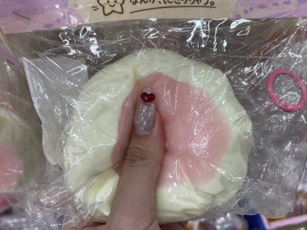 7. NIGILABOのスクイーズ｜ふっくらしたパステルカラーに注目