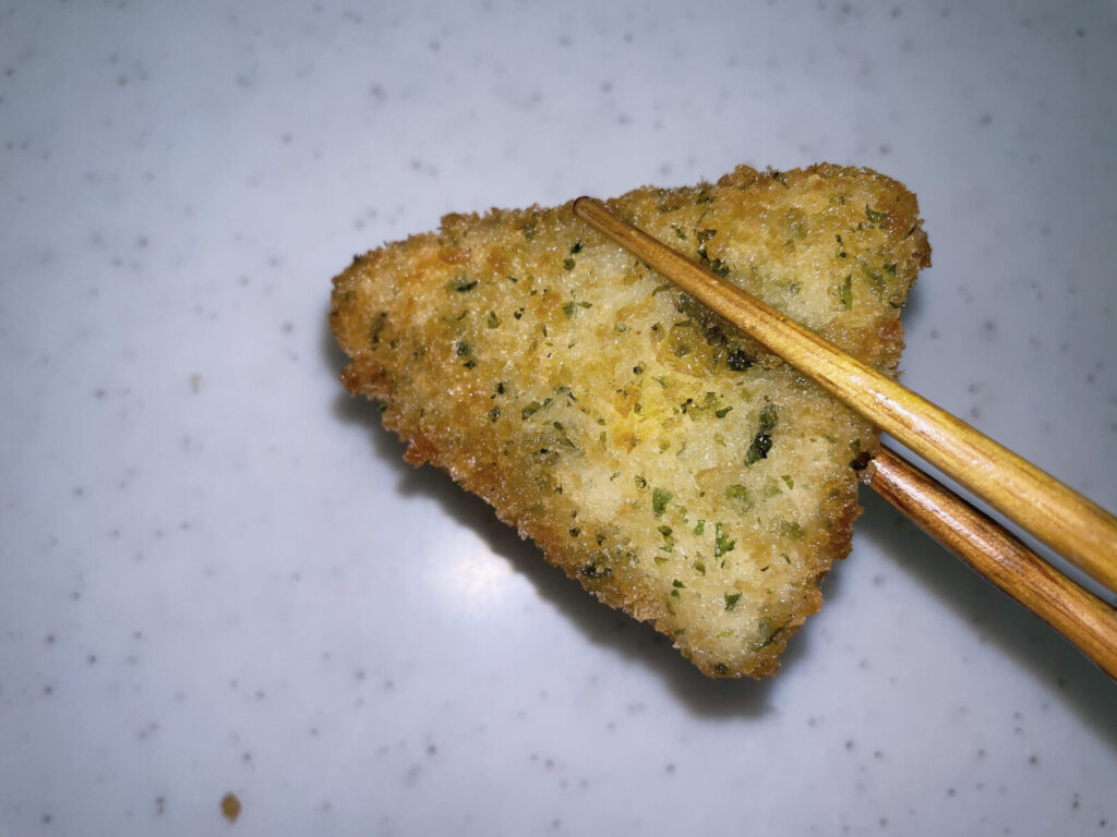 ドンキの三角ポテトチーズフライを実食レビュー！