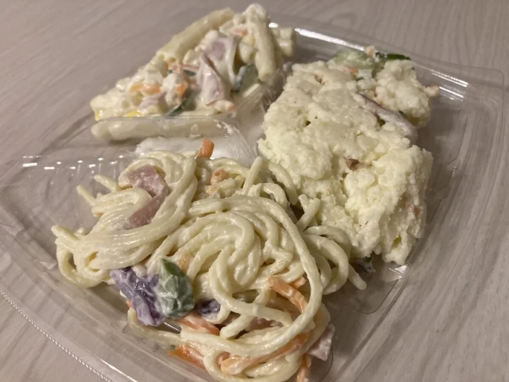 ロピアのサラダ三点盛り！ポテトサラダ・マカロニサラダ・スパゲティサラダの3種類